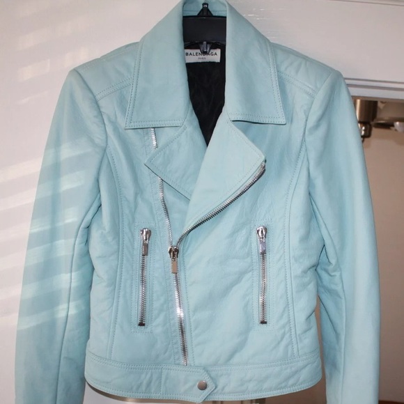 💢SOLD💢Balenciaga leather jacket NWT 36 XS or S - Picture 2 of 7